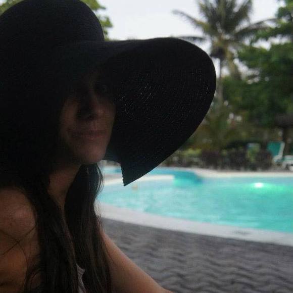 Meet your Posher, Clari - Picture 1 of 1